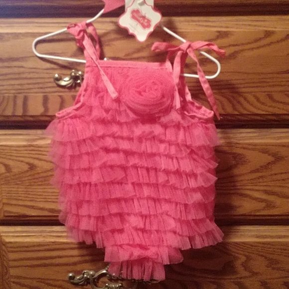 Toddlers/Babies Pink Chiffon 1 piece Outfit - Picture 2 of 10